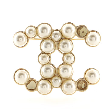 Chanel CC Brooch Metal with Faux Pearls